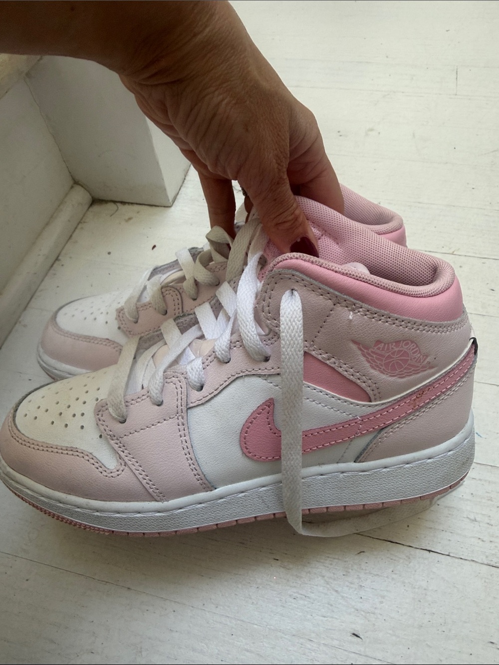 Nike Kids Mid-Top Sneakers in Pink and White